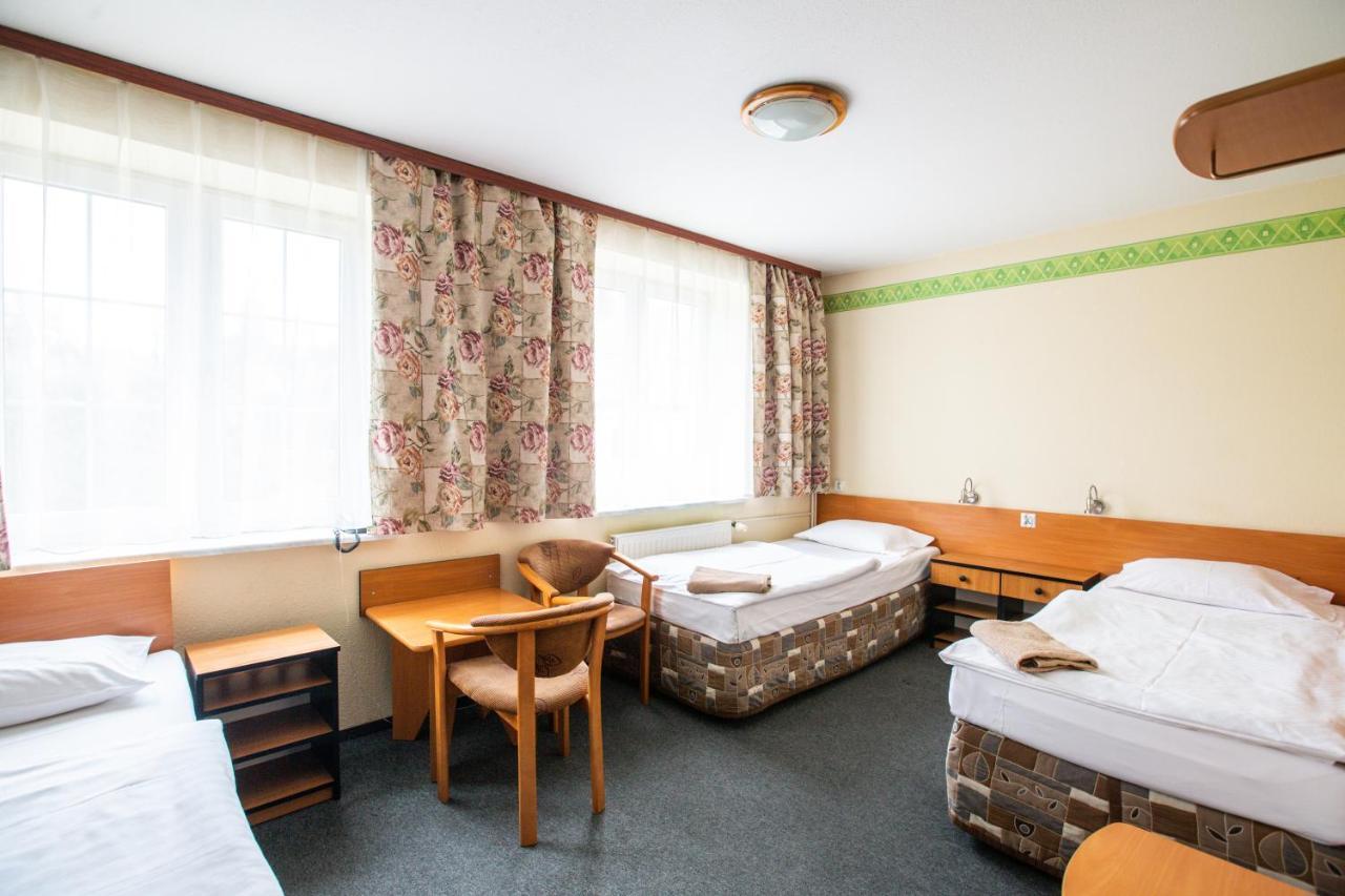 Hotel Margo Cedynia Esterno foto